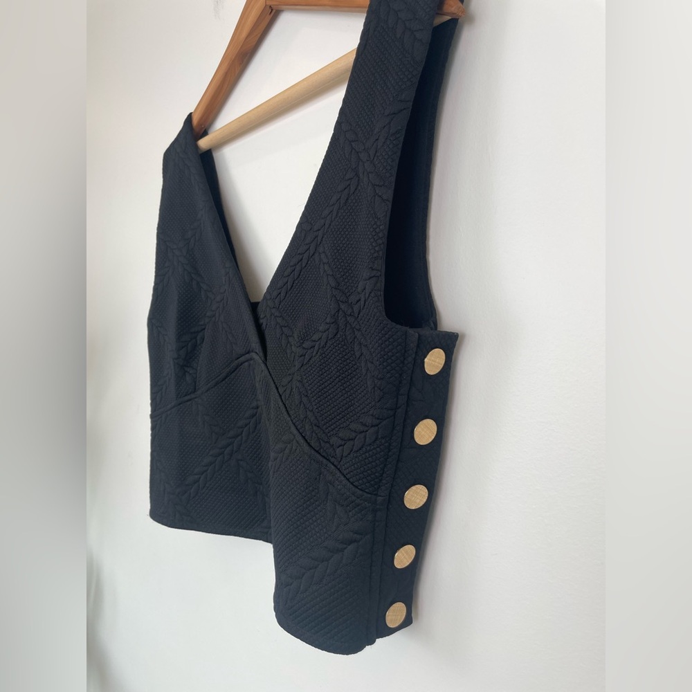 Maeve by Anthropologie Black Textured Crop Top Gold Button Detail Size L